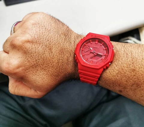 Часы Casio GA-2100-4AER