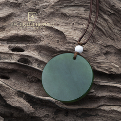 Амулет "Янтра". Зелёный нефрит.