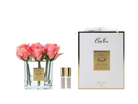 Ароматизированный букет из 9 коралловых роз в квадратной прозрачной вазе и 2 спрея по 5мл Cote Noire Square 9 Rose white peach