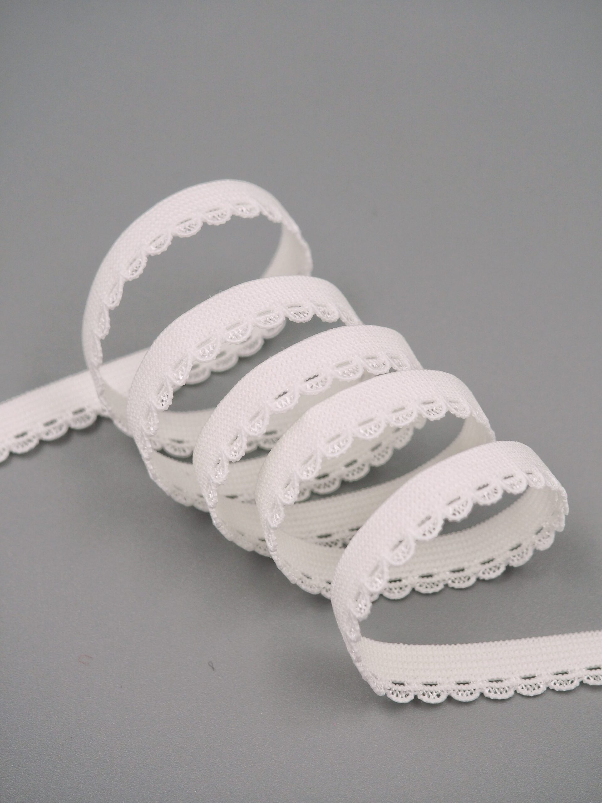 Бельевая резинка шампань ажурная ширина 9 мм с учетом фестона