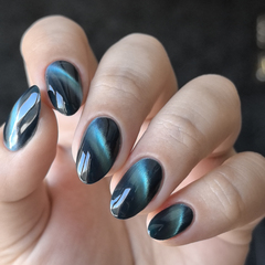 Лак для ногтей Что за … здесь происходит? | What The Hell Is Going On?