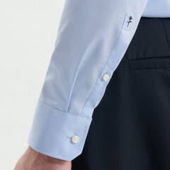 Сорочка Seidensticker Slim Fit 01.675665-10 голубая, удлиненный рукав