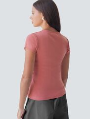 Футболка из плотного трикотажа с плетением риб 1*1  D49.126 (130382)