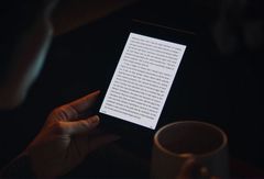 Электронная книга Amazon Kindle Paperwhite 2018 black (черный) (с рекламой)
