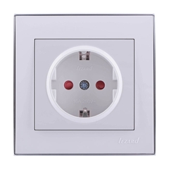 RAIN 703 0225 124 Розетка с защитой от детей  керамика   белый с бок.вст.хром