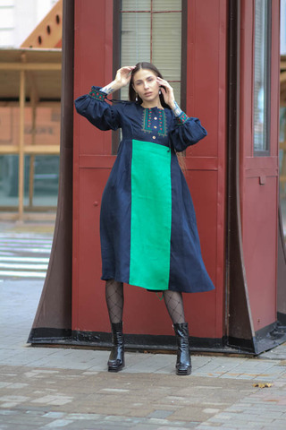Ксения. Платье льняное миди, комбинированное с вышивкой PL-42-2322