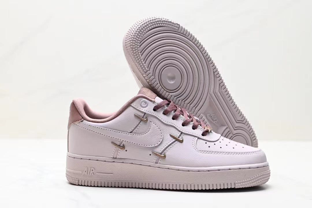 Nike air force 1 low pink and white outlet