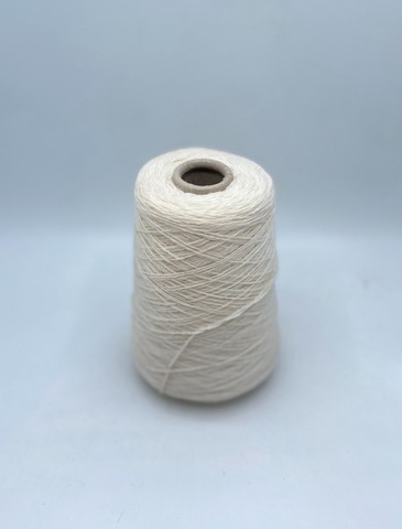 Бобинная пряжа (пр.Италия),750/100гр, 100% Шерсть, цвет-Молочный. арт-34484