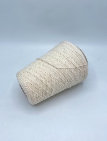 Бобинная пряжа (пр.Италия),750/100гр, 100% Шерсть, цвет-Молочный. арт-34484