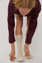 Гольфы из шерсти молочного цвета