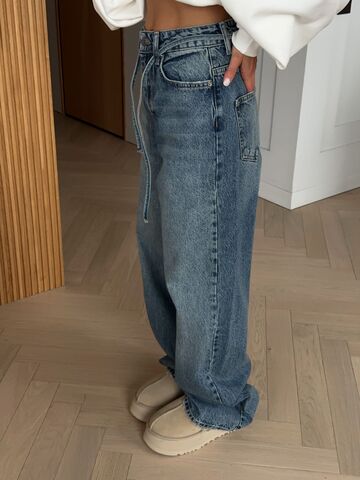 Джинсы Straight fit