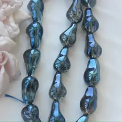 Бусины стеклянные, синий с переливами, фриформ 22*13 мм, 1 бусина, МК051