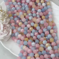 Тонированный кварц, микс, граненые бусины, 9 мм, нить, К083