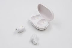 Наушники Xiaomi AirDots (Mi True Wireless Earbuds) (EU)