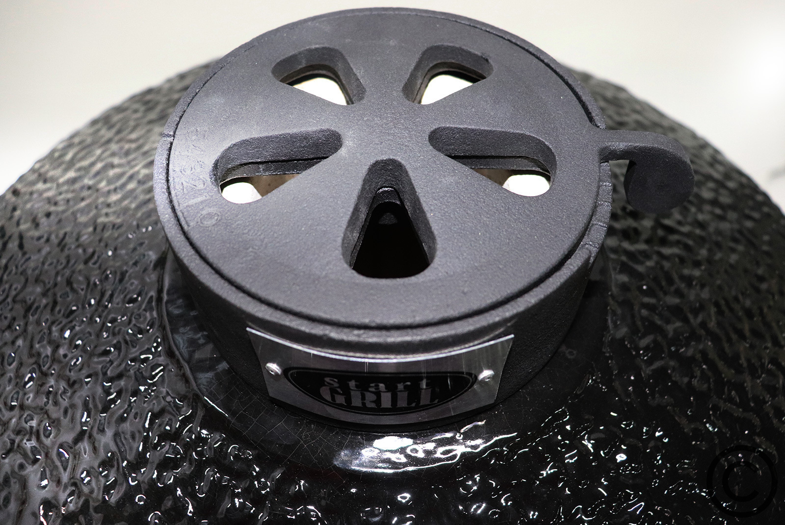 Керамический гриль SG PRO, 56 см / 22 дюйма (черный) Артикул: SG22 Фото №8