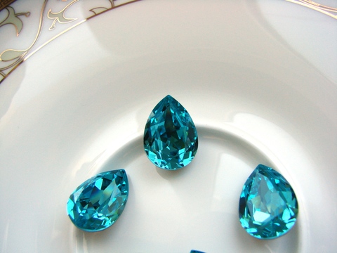 Капли 18*13 мм Light Turquoise