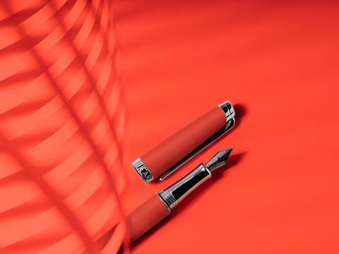 Ручка перьевая Caran d’Ache Leman Coral Matte, M (4799.061)