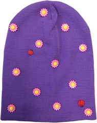 Фиолетовая шапочка с пуговками и божьими коровками