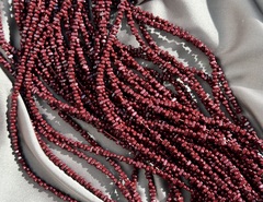 Нить гематитовых бусин "Спелая вишня", галтовка 4мм