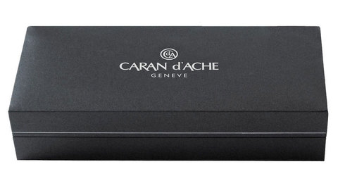 Ручка перьевая Caran d'Ache Leman Slim White Lacquer Rose Gold F (4791.991)
