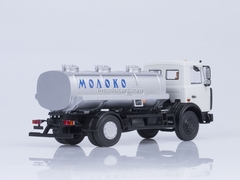 MAZ-5337 ACIP-7,7 tanker Milk 1:43 AutoHistory