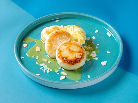 Сырники в манговом соусе