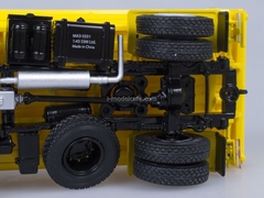 MAZ-5551 tipper later white-yellow Start Scale Models (SSM) 1:43