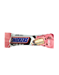 Шоколадный батончик Snickers со вкусом черного риса