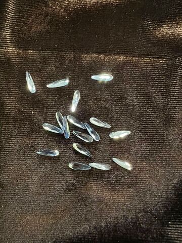 Стеклянные стразы 3*10 мм (25шт)цвет голубой