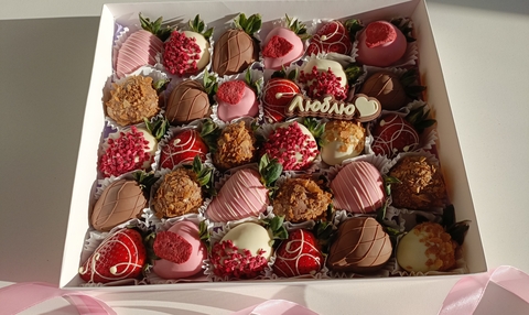 Клубника в шоколаде большая коробка 