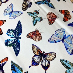 Шелк белый с бабочками фото