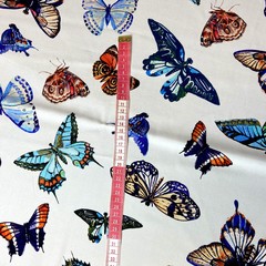 шелк с бабочками фото