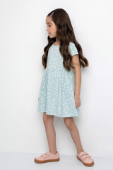 Платье  для девочки  К 5644/голубая дымка,горошки