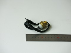 Датчик температуры Suzuki GSF250/400 GSX400/1250 VX800