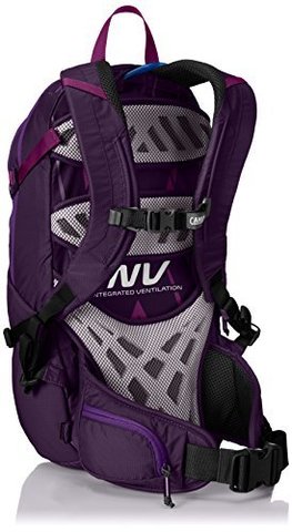 Картинка рюкзак туристический Camelbak Aventura 18 Blackberry Cordial - 3