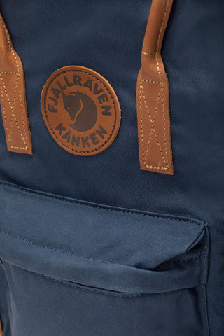 Картинка рюкзак городской Fjallraven Kanken No. 2 Laptop 15 560 Navy - 5