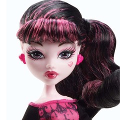 Дракулаура Скариж