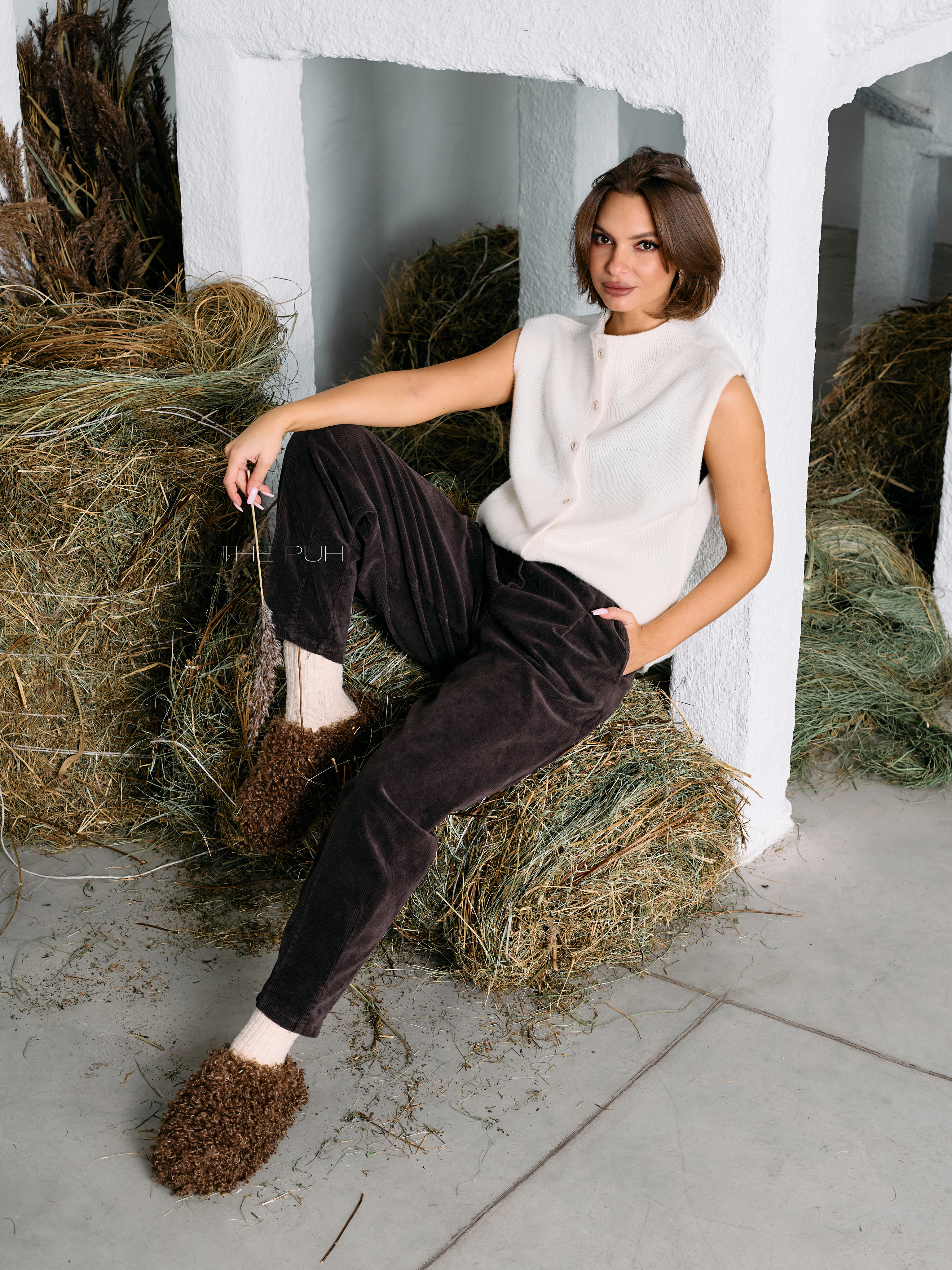 Шоколадные вельветовые брюки