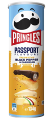 Чипсы Pringles со вкусом черного перца и сыра Пармезан