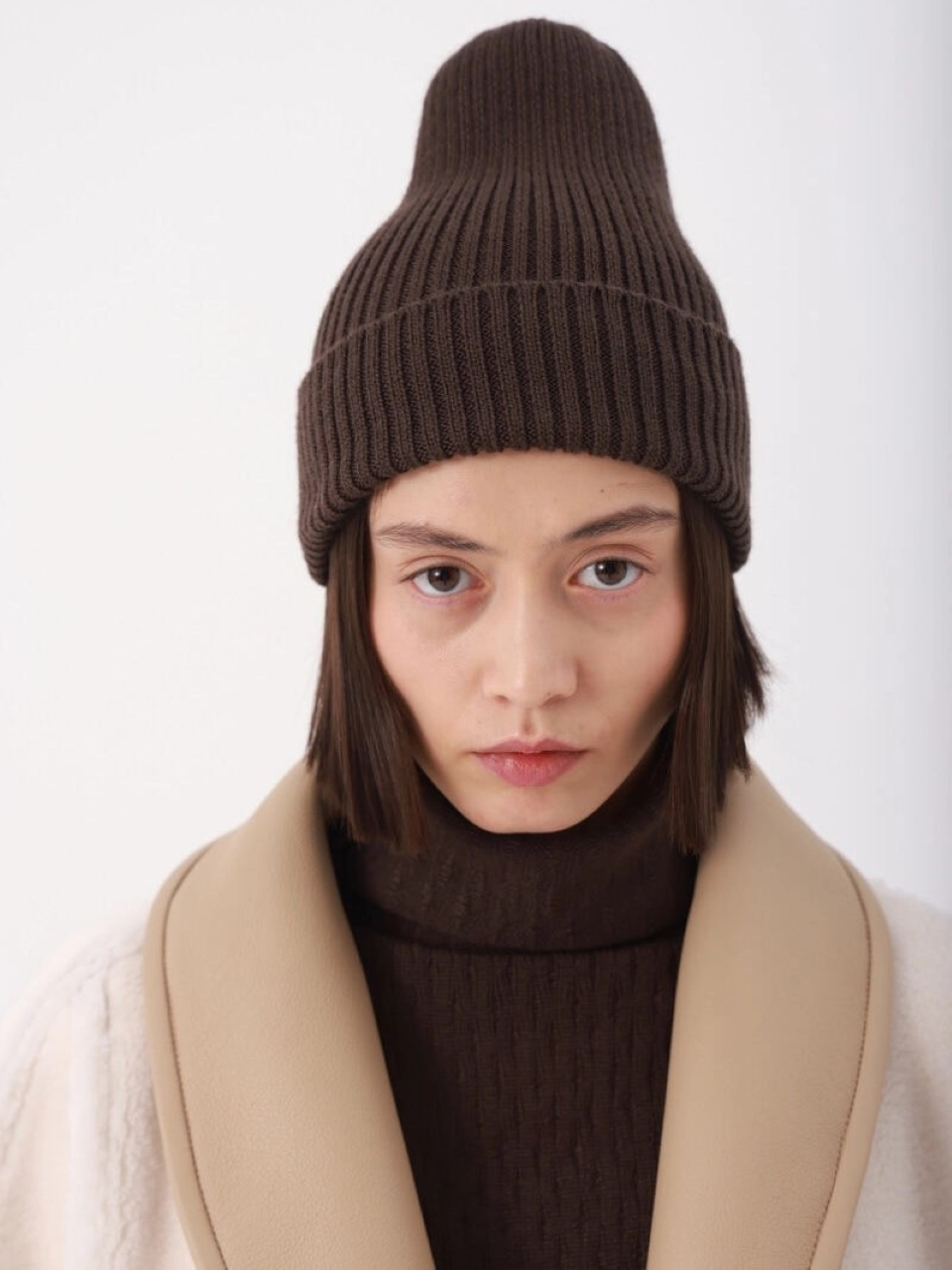 Шапка вязаная, кофейный
