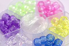 
          Набор для создания украшений-бусины Alingar, 80х80х12 мм, "Колечки", 1 вид бусин(6 цв.), 1х1,1 м леска, пластик. пенал