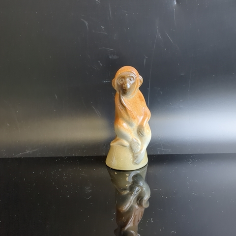Статуэтка "Обезьяна", фарфор, аэрография, Ленинградский фарфоровый завод (ЛФЗ), СССР, 1986-1989 гг.