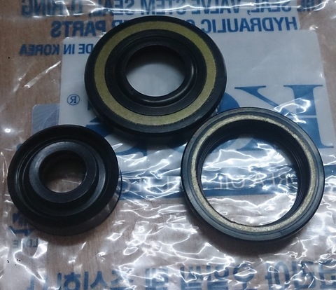 РЕМКОМПЛЕКТ РУЛЕВОЙ РЕЙКИ NEXIA, LANOS, CHANCE, ESP (САЛЬНИКИ 3 ШТ) KOS \