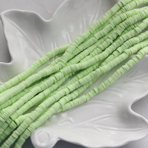 Каучук салатовый, бусины 4 мм, 067-4-24