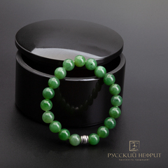 Браслет Silva. Светло-зеленый нефрит. 9мм.