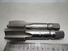 Метчик м/р М30х2 №1