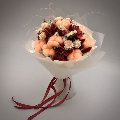 «Брусника» - букет из сухоцветов и стабилизированных цветов