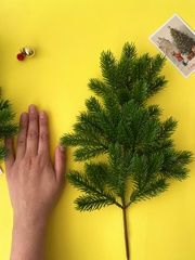 Еловая ветка искусственная, реалистичная, цвет зеленый хвойный, 37-39 лапок, декор зимний, рождественский, ветка 41 см, набор 3 ветки.