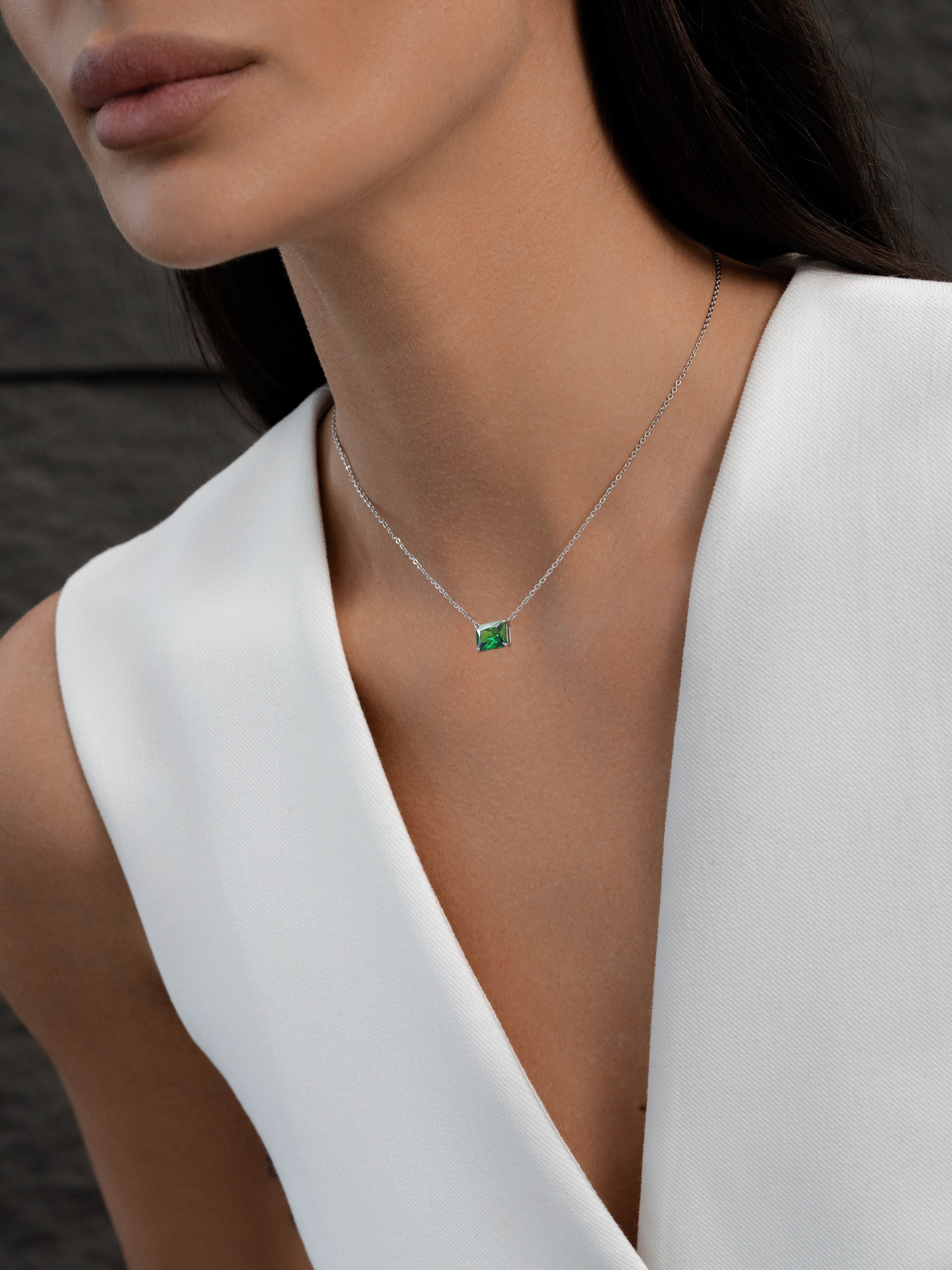 Колье с изумрудом Изумрудный оазис