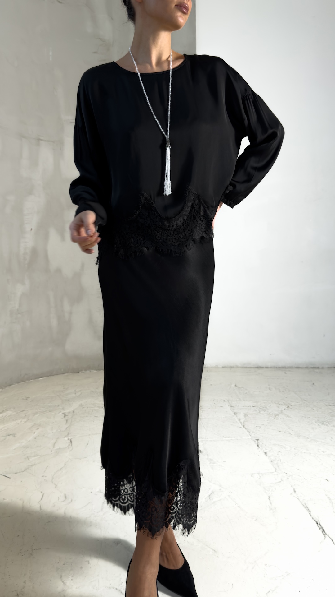 Юбка в бельевом стиле полной длины с кружевом по краю